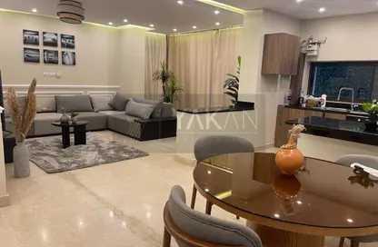 Apartment - 2 Bedrooms - 2 Bathrooms for rent in Lake View Residence - 5th Settlement Compounds - The 5th Settlement - New Cairo City - Cairo