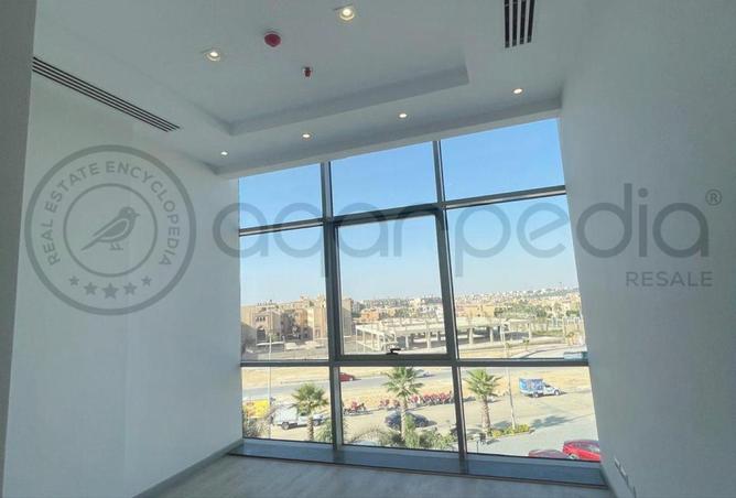 8402701 - Property Image 2