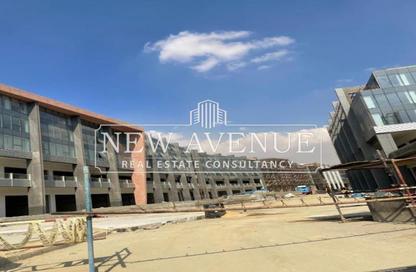 Office Space - Studio - 1 Bathroom for sale in One Golden Square Mall - The 5th Settlement - New Cairo City - Cairo
