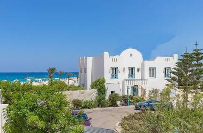Chalet - 2 Bedrooms - 2 Bathrooms for sale in Mountain View - Ras Al Hekma - North Coast