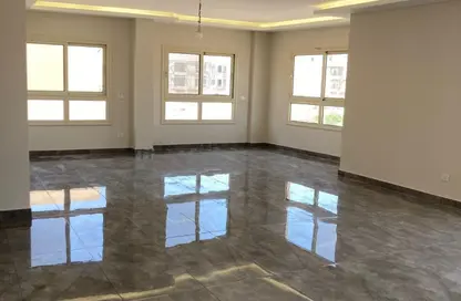 شقة - 3 غرف نوم - 3 حمامات للايجار في السياحية الاولى - التوسعات الشمالية - مدينة 6 أكتوبر - الجيزة