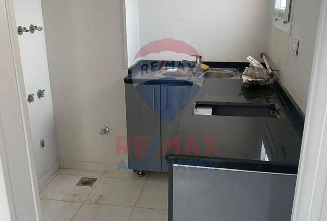 8103784 - Property Image 2
