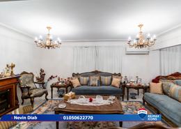 Apartment - 3 bedrooms for للبيع in Omar Al Mokhtar St. - Janaklees - Hay Sharq - Alexandria
