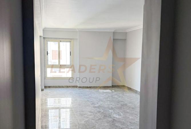 7942570 - Property Main Image