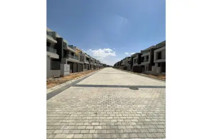 Villa - 3 Bedrooms - 3 Bathrooms for sale in La Vista City - New Capital Compounds - New Capital City - Cairo