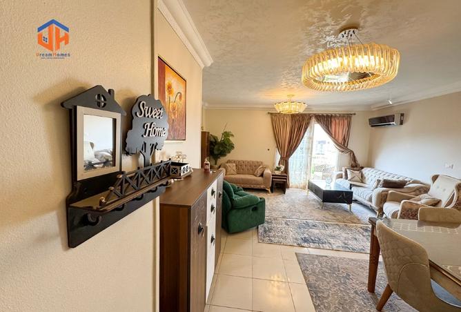 8273618 - Property Image 3