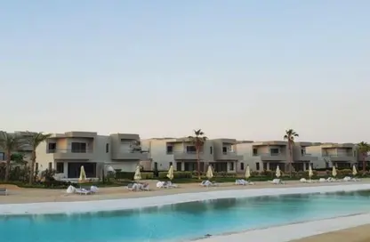 Chalet - 2 Bedrooms - 2 Bathrooms for sale in Azha - Al Ain Al Sokhna - Suez