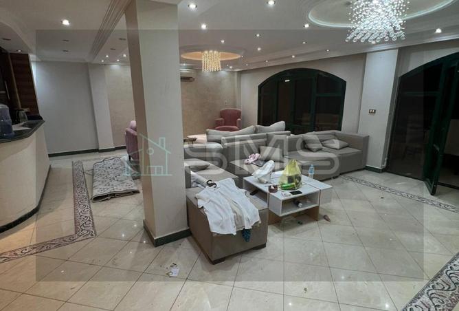 8327970 - Property Image 3