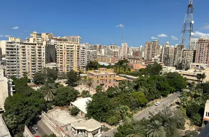 Apartment - 4 Bedrooms - 2 Bathrooms for sale in Al Aezaa St. - Glim - Hay Sharq - Alexandria