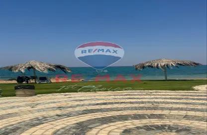 Chalet - 2 Bedrooms - 2 Bathrooms for sale in La Vista Gardens - La Vista - Al Ain Al Sokhna - Suez
