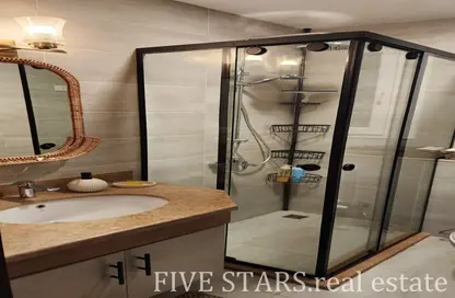 Villa - 3 Bedrooms - 2 Bathrooms for sale in Kayan - Sheikh Zayed Compounds - Sheikh Zayed City - Giza