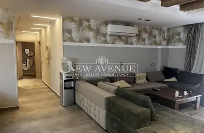 Apartment - 1 Bedroom - 2 Bathrooms for sale in Hyde Park Business District Mall - South Teseen St. - The 5th Settlement - New Cairo City - Cairo