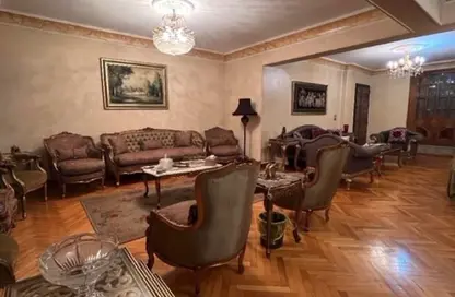 Apartment - 3 Bedrooms - 2 Bathrooms for sale in Mohamed Hassan Al Gamal St. - 6th Zone - Nasr City - Cairo