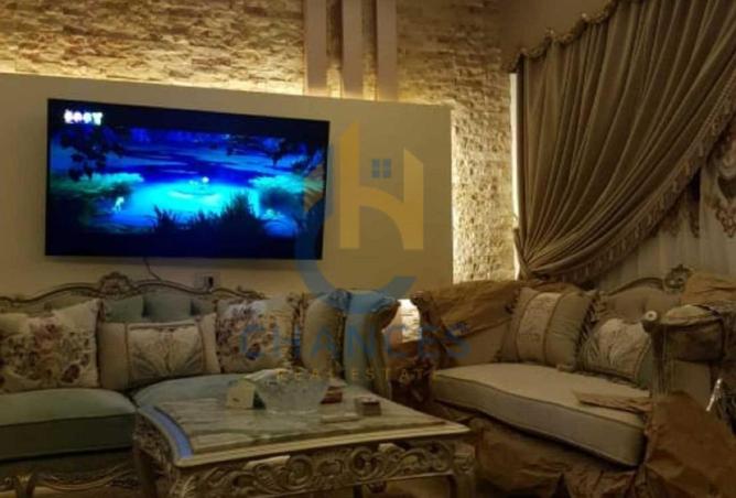 8250554 - Property Image 2