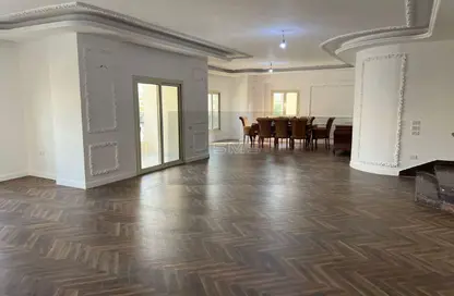 Apartment - 4 Bedrooms - 3 Bathrooms for rent in Fatma Al Sharbatly Mosque - District 3 - The 5th Settlement - New Cairo City - Cairo