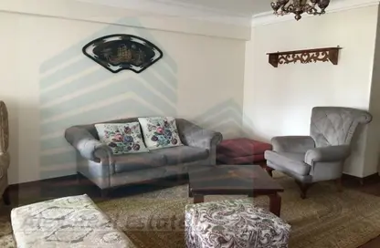 Apartment - 3 Bedrooms - 2 Bathrooms for rent in Smouha Square - Smouha - Hay Sharq - Alexandria