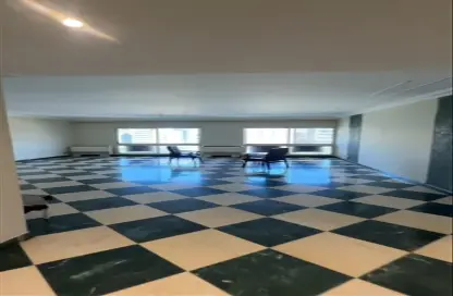 Office Space - Studio - 3 Bathrooms for rent in Gameat Al Dewal Al Arabeya St. - Mohandessin - Giza
