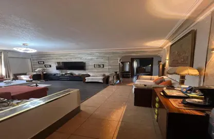 Apartment - 3 Bedrooms - 2 Bathrooms for rent in Sarayat Al Maadi - Hay El Maadi - Cairo