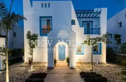 Chalet - 2 Bedrooms - 2 Bathrooms for sale in Mountain View - Ras Al Hekma - North Coast