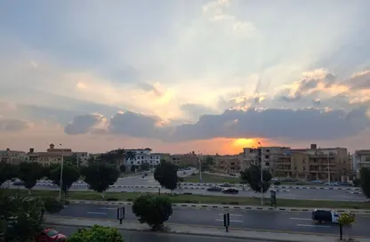 Apartment - 3 Bedrooms - 3 Bathrooms for sale in 8th Area - Shorouk City - Cairo