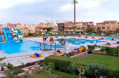Chalet - 2 Bedrooms - 2 Bathrooms for sale in La Luna - Al Ain Al Sokhna - Suez