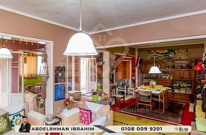 Apartment - 6 Bedrooms - 3 Bathrooms for sale in Mohamed Naguib St. - Sidi Beshr - Hay Awal El Montazah - Alexandria