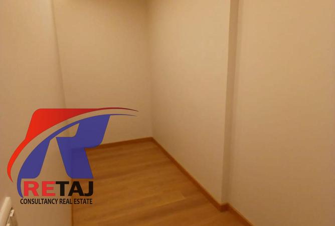 8370952 - Property Image 2