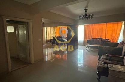 Apartment - 3 Bedrooms - 2 Bathrooms for sale in Mousa Ibn Naseer St. - Al Hadiqah Al Dawliyah - 7th District - Nasr City - Cairo
