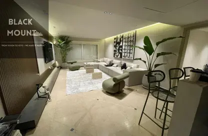 Apartment - 1 Bedroom - 2 Bathrooms for sale in New Giza - Cairo Alexandria Desert Road - 6 October City - Giza