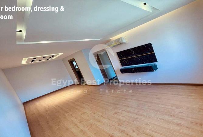 8384670 - Property Image 2