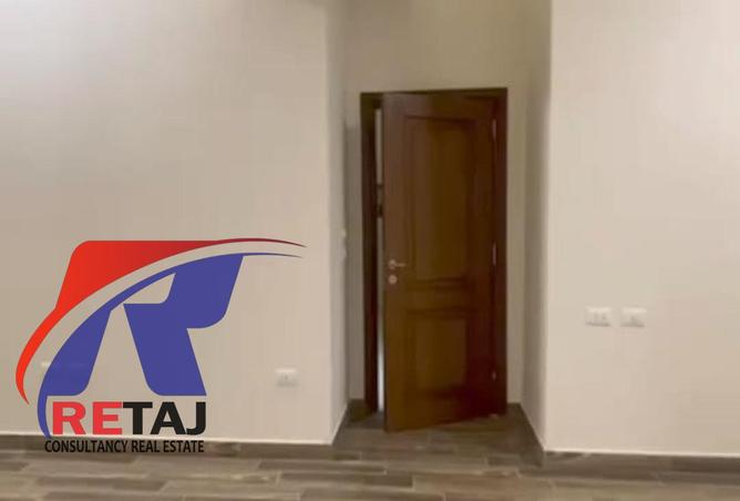 8328476 - Property Image 2