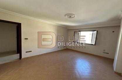 Apartment - 3 Bedrooms - 2 Bathrooms for sale in New Narges - New Cairo City - Cairo