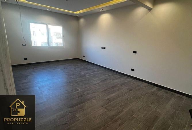 8085295 - Property Image 2