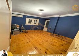 Apartment - 3 bedrooms for للايجار in Kafr Abdo St. - Kafr Abdo - Roushdy - Hay Sharq - Alexandria