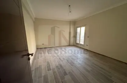 شقة - 3 غرف نوم - 3 حمامات للبيع في مدينة وصال - كمبوندات الشروق - مدينة الشروق - القاهرة