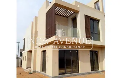 Villa - 3 Bedrooms - 3 Bathrooms for sale in Sodic East - 6th District - New Heliopolis - Cairo