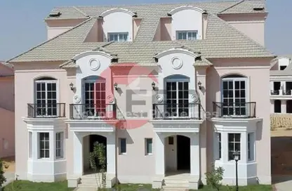 منزل مزدوج - 5 غرف نوم - 5 حمامات للبيع في فيلدج جيت - المستثمرين الجنوبية - مدينة القاهرة الجديدة - القاهرة منزل مزدوج - 5 غرف نوم - 5 حمامات للبيع في فيلدج جيت - المستثمرين الجنوبية - مدينة القاهرة الجديدة - القاهرة