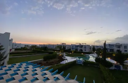 Chalet - 2 Bedrooms - 2 Bathrooms for sale in Mountain View - Ras Al Hekma - North Coast
