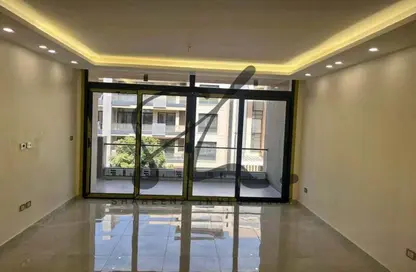 Apartment - 3 Bedrooms - 2 Bathrooms for sale in American University Housing District - 5th Settlement Compounds - The 5th Settlement - New Cairo City - Cairo