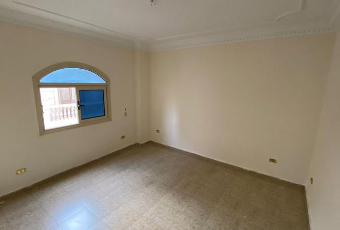 8252996 - Property Image 3