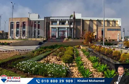 Villa - 6 Bedrooms - 6 Bathrooms for sale in Alex West - Alexandria Compounds - Alexandria