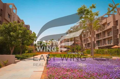 Apartment - 2 Bedrooms - 2 Bathrooms for sale in Moon Residences - Fifth Square - The 5th Settlement - New Cairo City - Cairo