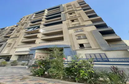 Apartment - 3 Bedrooms - 3 Bathrooms for sale in 2nd Sector - Zahraa El Maadi - Hay El Maadi - Cairo