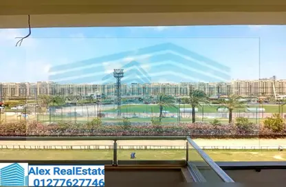 شقة - 3 غرف نوم - 3 حمامات للايجار في جراند فيو - سموحة - حي شرق - الاسكندرية