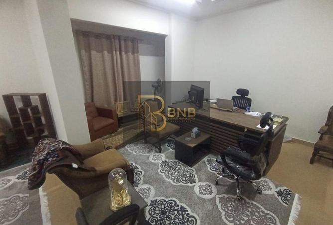 8259986 - Property Image 2