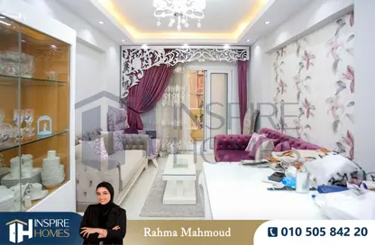Apartment - 3 Bedrooms - 1 Bathroom for sale in Al Nasr St. - Smouha - Hay Sharq - Alexandria