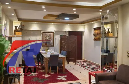 Apartment - 3 Bedrooms - 1 Bathroom for sale in Mahmoud Ghoneim St. - 6th Zone - Nasr City - Cairo