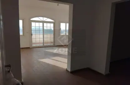 Villa - 5 Bedrooms - 5 Bathrooms for rent in Madinaty - Cairo