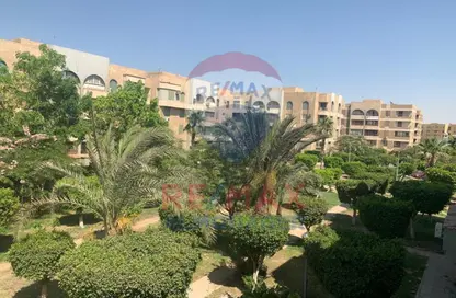 Apartment - 3 Bedrooms - 2 Bathrooms for sale in 1st District - Sheikh Zayed City - Giza