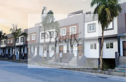 Villa - 5 Bedrooms - 4 Bathrooms for sale in Rock Eden - Hadayek October - 6 October City - Giza